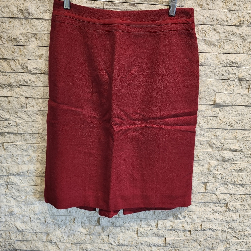White House Black Market Red Wool Midi Flounce Skirt Size 10 Like New